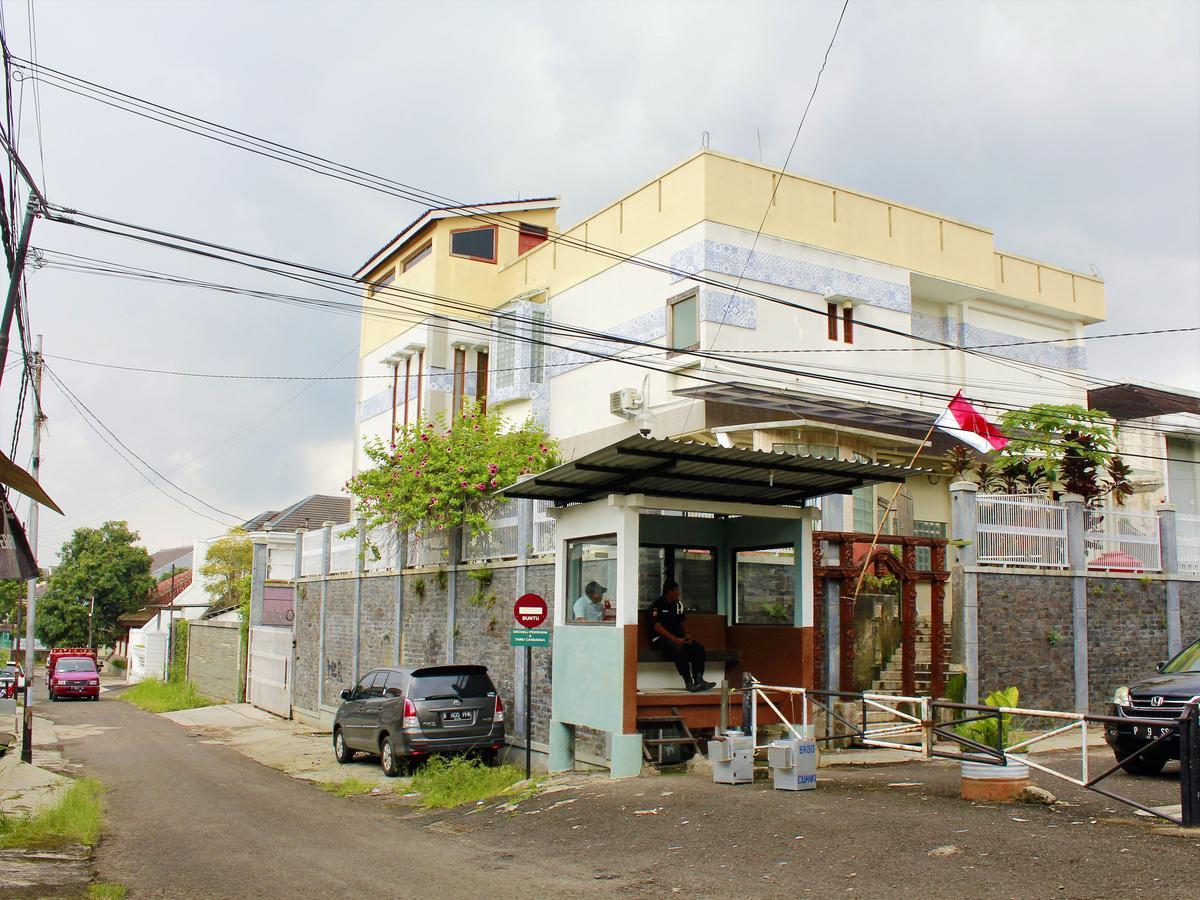 Zen Rooms Cassa Dua Pasteur Bandung Dış mekan fotoğraf